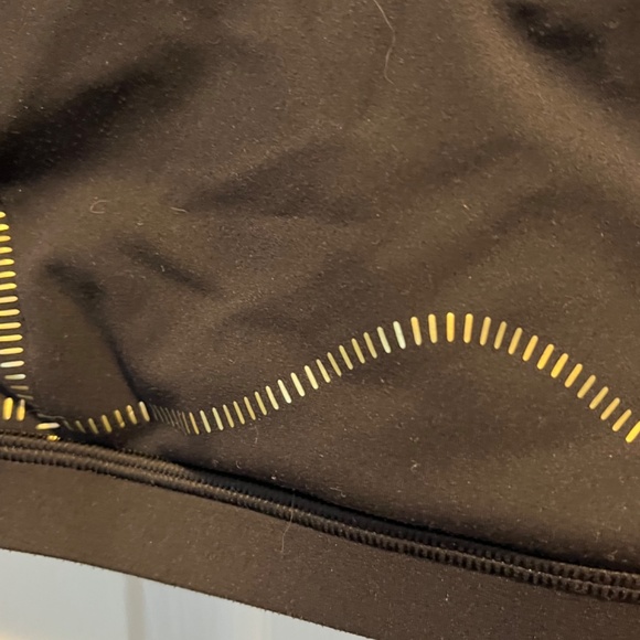 Lululemon size 6 bra top - Picture 5 of 8